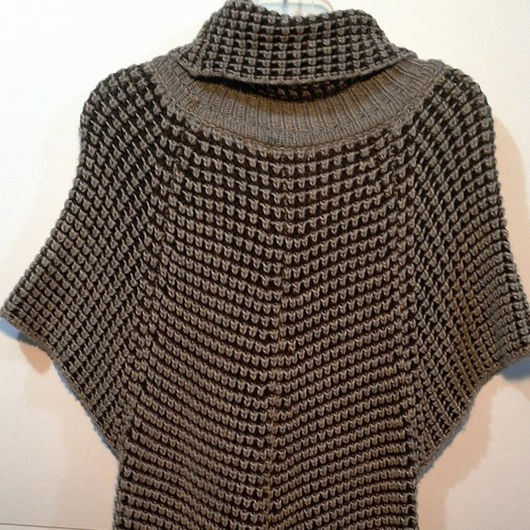 Thick Knit Sweater Dress - Picture 5 of 6